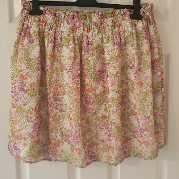Leyden Dresses & Skirts - Leyden Floral Skirt XL